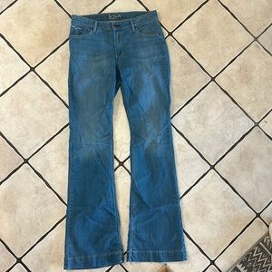 Kimes Ranch Lola Light Wash - Like New! 12 x 36